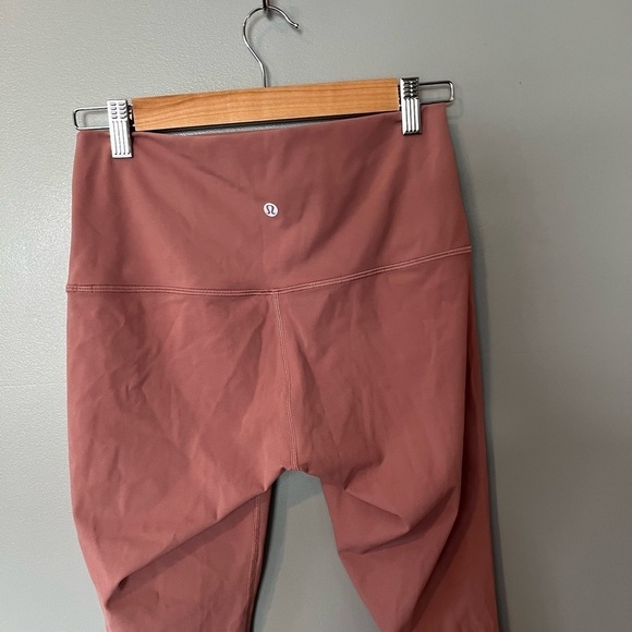 Lululemon Wunder Under High-Rise Crop 23" Scallop Full-On Luxtreme Spiced Chai - Picture 7 of 10